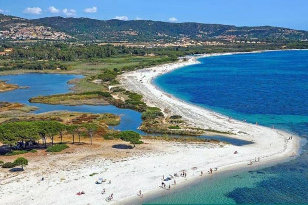 Villa Indipendente Al Mare Budoni Танаунелла Экстерьер фото