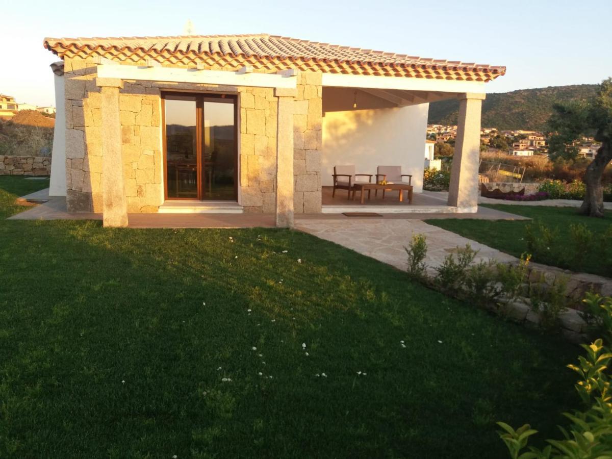 Villa Indipendente Al Mare Budoni Танаунелла Экстерьер фото